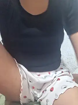 Snapshot of Mey_mey2k3 chatting on April 2026 02:06:01 AM Mey mey2k3 online show from April 2026 02:06:01 AM