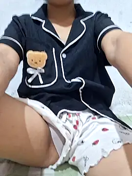 Snapshot of Mey_mey2k3 chatting on April 2026 02:03:02 AM Mey mey2k3 online show from April 2026 02:03:02 AM