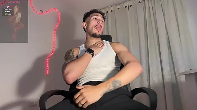 rafael stone11 online show from April 2026 12:22:01 AM