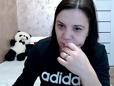 Snapshot of LorraGrey chatting on February 2026 07:03:02 AM LorraGrey online show from February 2026 07:03:02 AM