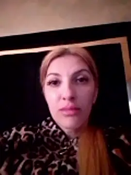 LannaQuinn online show from April 2026 10:19:02 AM