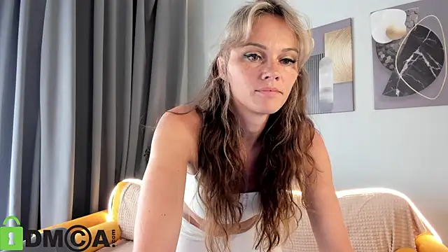 Snapshot of agatha_roose chatting on July 2026 04:04:02 AM agatha roose online show from July 2026 04:04:02 AM