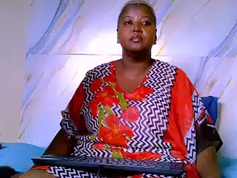 Snapshot of treasure_hunny chatting on March 2026 07:43:01 AM treasure hunny online show from March 2026 07:43:01 AM