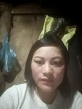 Snapshot of Momo-biki chatting on April 2026 09:49:02 PM Momo-biki online show from April 2026 09:49:02 PM