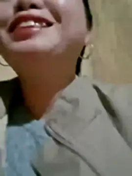 Snapshot of emlylyxinh chatting on February 2026 12:55:01 PM emlylyxinh online show from February 2026 12:55:01 PM