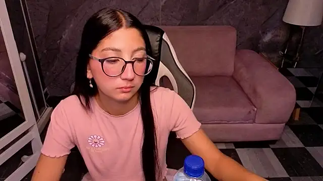 Sophie jones b online show from March 2026 12:44:01 PM