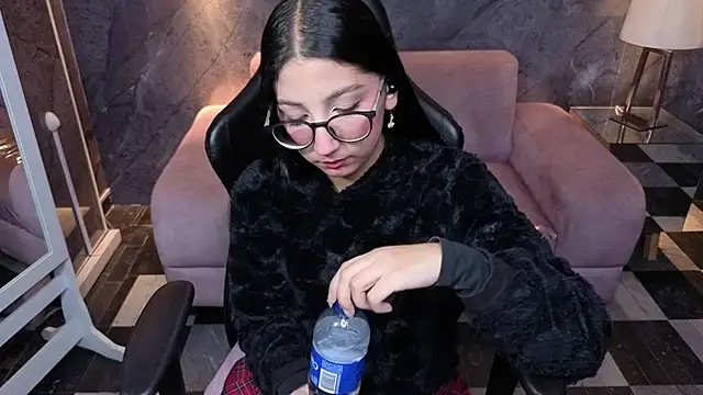 Sophie jones b online show from March 2026 12:45:02 PM