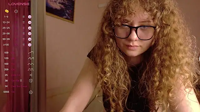 Milounee online show from February 2026 07:04:02 PM