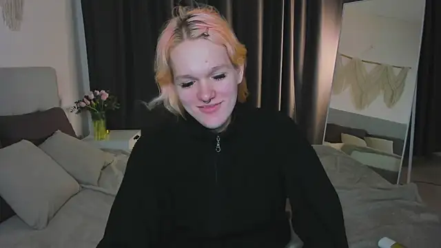 Snapshot of Lollita_Morgan chatting on May 2026 01:27:01 PM Lollita Morgan online show from May 2026 01:27:01 PM