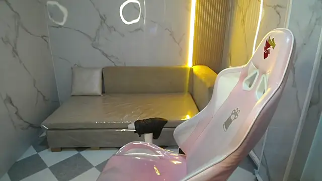 Valerie moon b online show from February 2026 12:41:01 PM