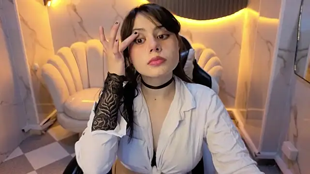 Valerie moon b online show from February 2026 12:45:02 PM