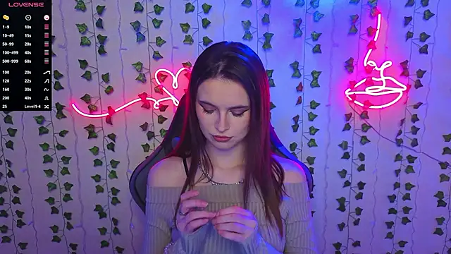 Snapshot of AliceIMonta chatting on March 2026 02:24:01 PM AliceIMonta online show from March 2026 02:24:01 PM