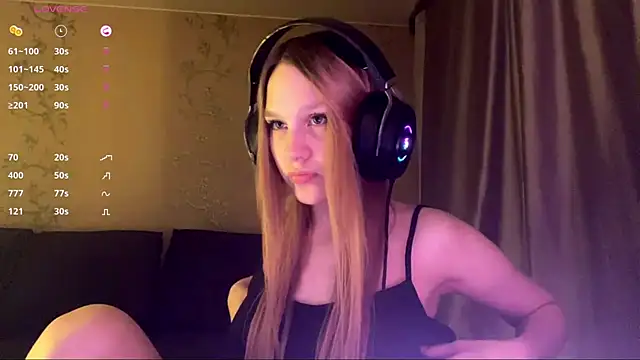 axin burnell online show from June 2026 06:03:01 PM