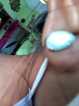 Snapshot of Mahira06 chatting on March 2026 04:23:01 AM Mahira06 online show from March 2026 04:23:01 AM