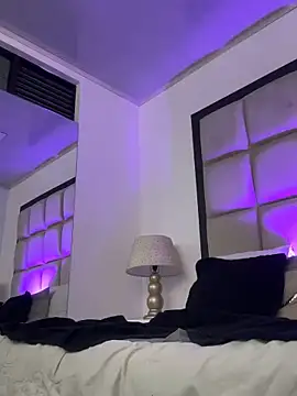 Snapshot of SussyFox chatting on March 2026 04:26:01 AM SussyFox online show from March 2026 04:26:01 AM