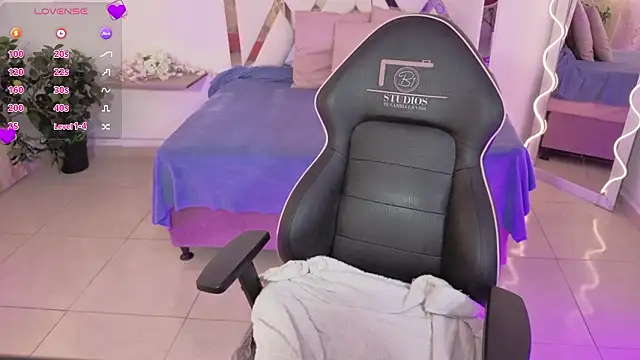 NEFTIS TAY online show from March 2026 07:09:01 PM