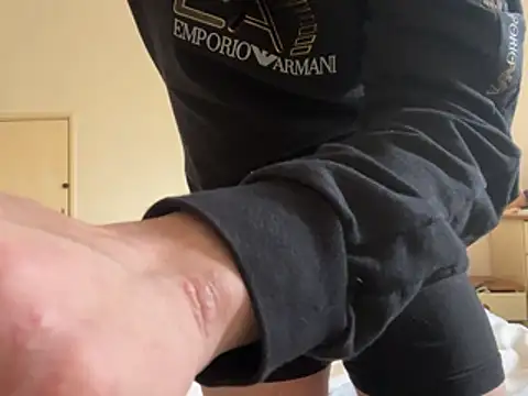 malcolm2334 online show from April 2026 12:57:02 PM