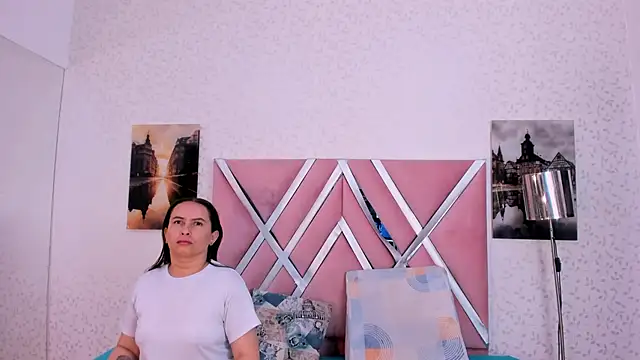 natasha and zoe online show from March 2026 11:12:01 AM