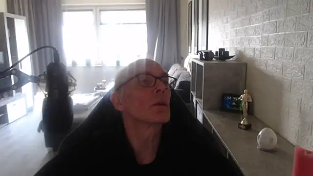 Snapshot of KoelnKoeln chatting on February 2026 01:09:02 PM KoelnKoeln online show from February 2026 01:09:02 PM