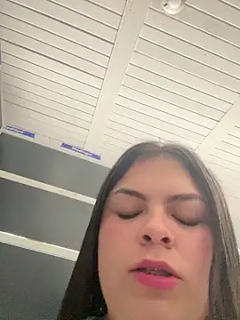 Snapshot of EvaLuna25 chatting on February 2026 07:41:01 PM EvaLuna25 online show from February 2026 07:41:01 PM