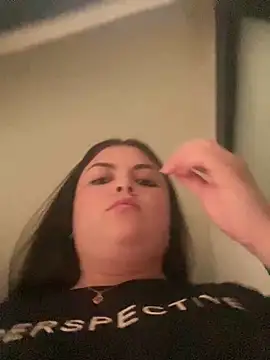 Snapshot of EvaLuna25 chatting on March 2026 10:16:01 PM EvaLuna25 online show from March 2026 10:16:01 PM