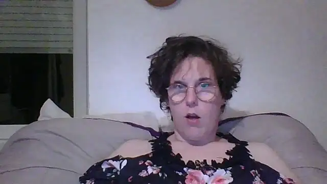 Snapshot of OIseauNoir88 chatting on April 2026 07:59:01 PM OIseauNoir88 online show from April 2026 07:59:01 PM