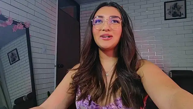 Snapshot of Catalu_x chatting on March 2026 01:07:02 AM Catalu x online show from March 2026 01:07:02 AM