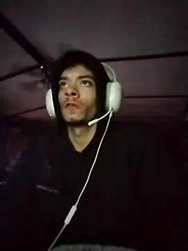 Snapshot of spooky425hd chatting on April 2026 03:44:02 AM spooky425hd online show from April 2026 03:44:02 AM