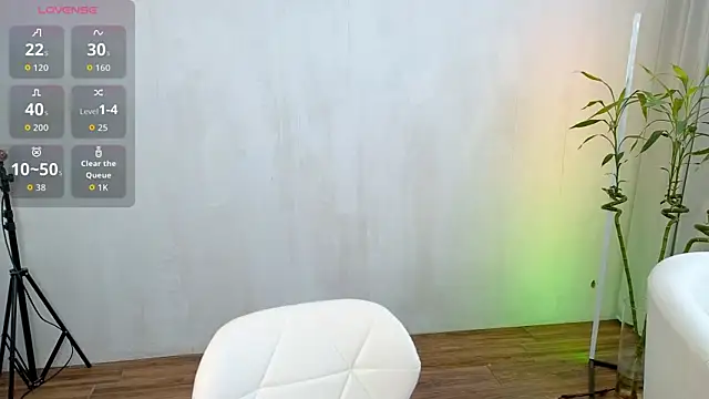 Snapshot of _EliDream chatting on April 2026 10:43:02 AM EliDream online show from April 2026 10:43:02 AM