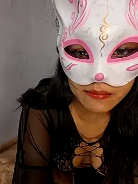 Snapshot of MitsuariA chatting on March 2026 10:24:01 PM MitsuariA online show from March 2026 10:24:01 PM