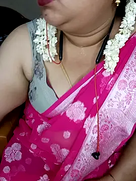 Snapshot of silk_rose05 chatting on May 2026 10:59:01 PM silk rose05 online show from May 2026 10:59:01 PM