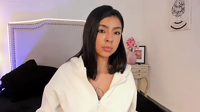 Snapshot of nia-malkova chatting on April 2026 11:46:02 AM nia-malkova online show from April 2026 11:46:02 AM