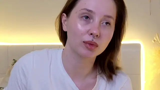 CandiceKingzzz online show from February 2026 03:43:01 PM