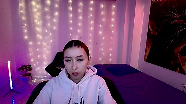 Snapshot of RoseSinsDonViktor chatting on March 2026 11:27:01 AM RoseSinsDonViktor online show from March 2026 11:27:01 AM