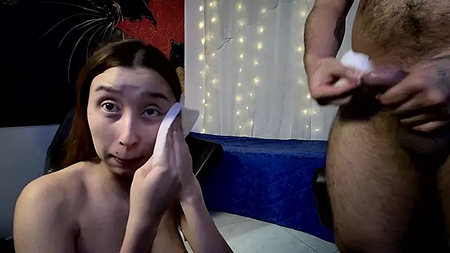 Snapshot of RoseSinsDonViktor chatting on April 2026 04:17:01 AM RoseSinsDonViktor online show from April 2026 04:17:01 AM