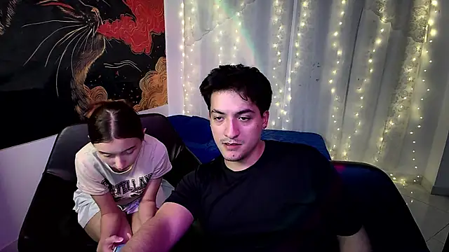 Snapshot of RoseSinsDonViktor chatting on April 2026 03:45:01 AM RoseSinsDonViktor online show from April 2026 03:45:01 AM