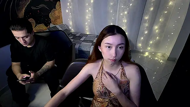 Snapshot of RoseSinsDonViktor chatting on April 2026 11:03:02 AM RoseSinsDonViktor online show from April 2026 11:03:02 AM