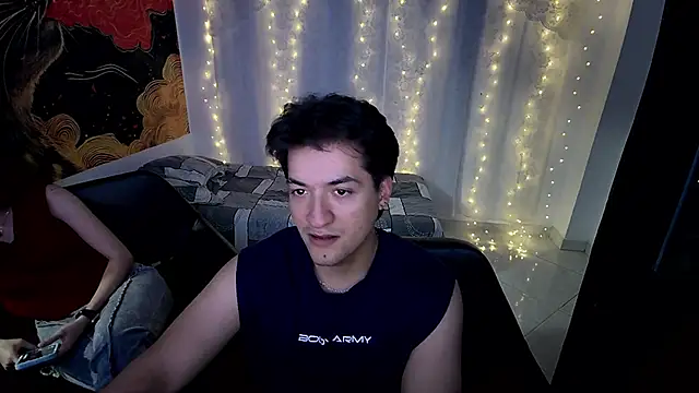 Snapshot of RoseSinsDonViktor chatting on April 2026 02:04:02 AM RoseSinsDonViktor online show from April 2026 02:04:02 AM