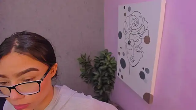 lil miia online show from February 2026 07:13:02 PM