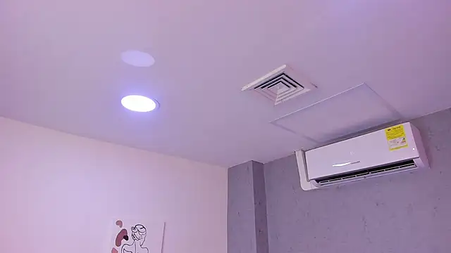 Snapshot of lil_miia chatting on April 2026 07:07:02 PM lil miia online show from April 2026 07:07:02 PM