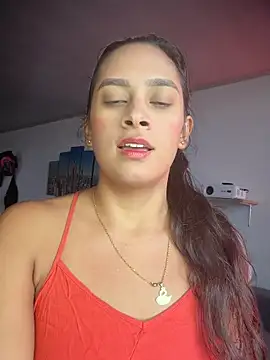 LunaHeat online show from February 2026 09:11:02 PM