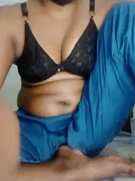 Snapshot of Toma7890 chatting on April 2026 12:58:02 PM Toma7890 online show from April 2026 12:58:02 PM