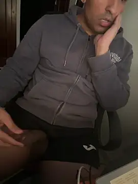 Snapshot of poliakovxx chatting on March 2026 04:55:01 PM poliakovxx online show from March 2026 04:55:01 PM