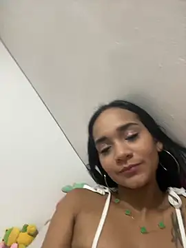 Snapshot of Maria_x_Alejandra chatting on March 2026 10:20:01 PM Maria x Alejandra online show from March 2026 10:20:01 PM