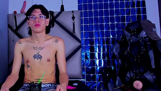 Bennet-Gray online show from February 2026 04:13:02 AM