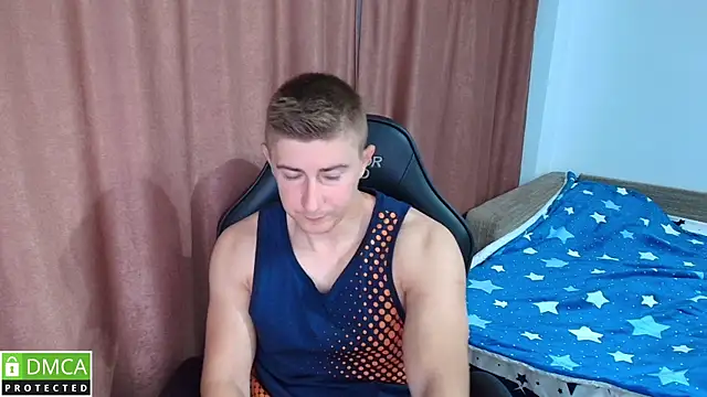 Snapshot of TodMusclePower9 chatting on June 2026 04:47:02 AM TodMusclePower9 online show from June 2026 04:47:02 AM