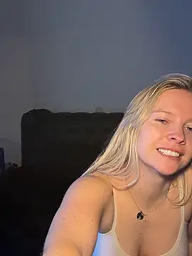 Snapshot of Ellie-rosee chatting on February 2026 07:48:01 AM Ellie-rosee online show from February 2026 07:48:01 AM