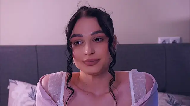 ZofiaSoshnik online show from April 2026 07:44:01 AM