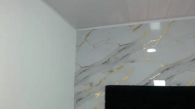 Snapshot of Dulce_Tentaciion chatting on April 2026 04:52:01 PM Dulce Tentaciion online show from April 2026 04:52:01 PM