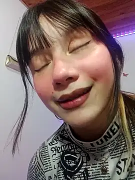 Snapshot of MikasaxX_ chatting on March 2026 05:02:02 AM MikasaxX online show from March 2026 05:02:02 AM